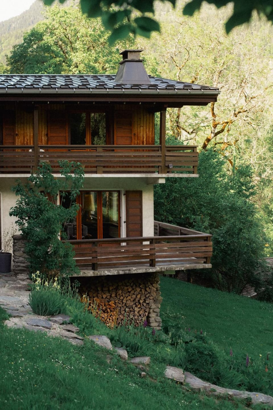 Property building, Natural landscape, Garden view