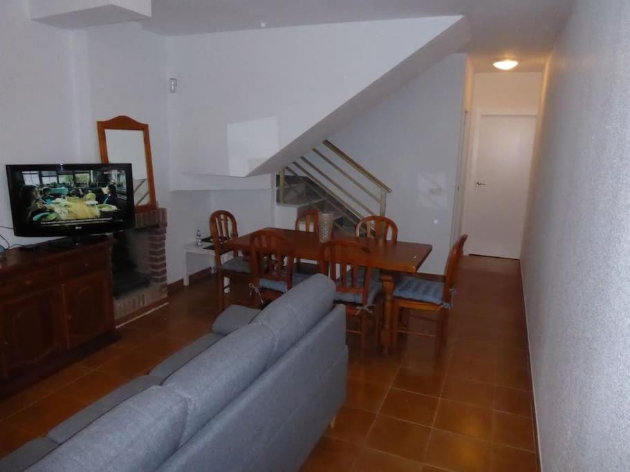 Living room, Dining area