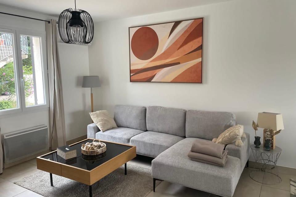 Villa Lisa - piscine chauffée House in L'Isle-sur-la-Sorgue