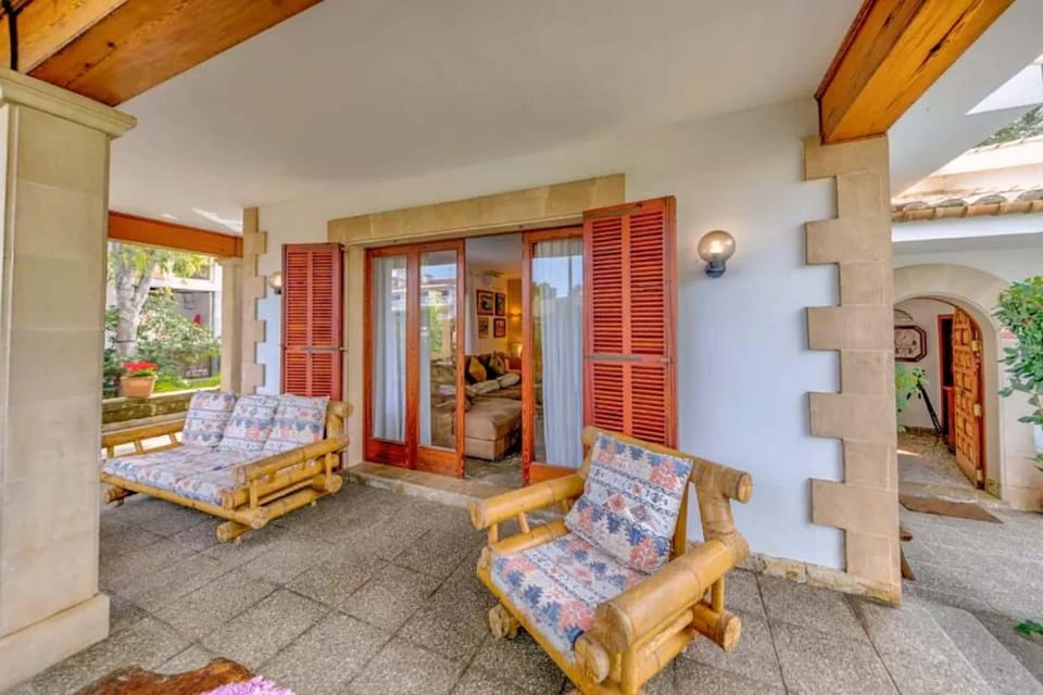 View (from property/room), Balcony/Terrace, Garden view