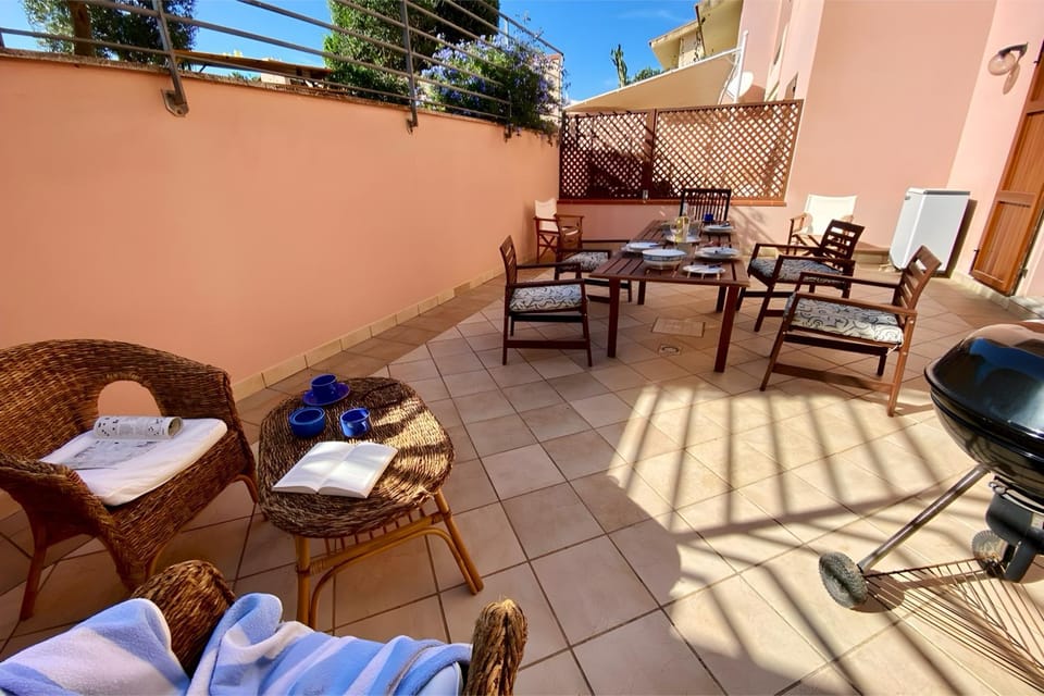 Patio, Seating area, Dining area