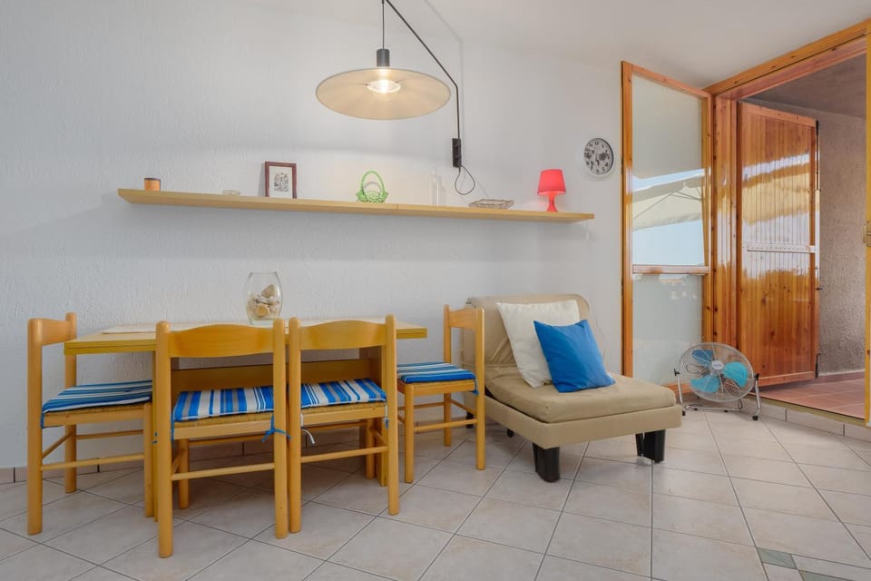 Property building, Living room, Bedroom