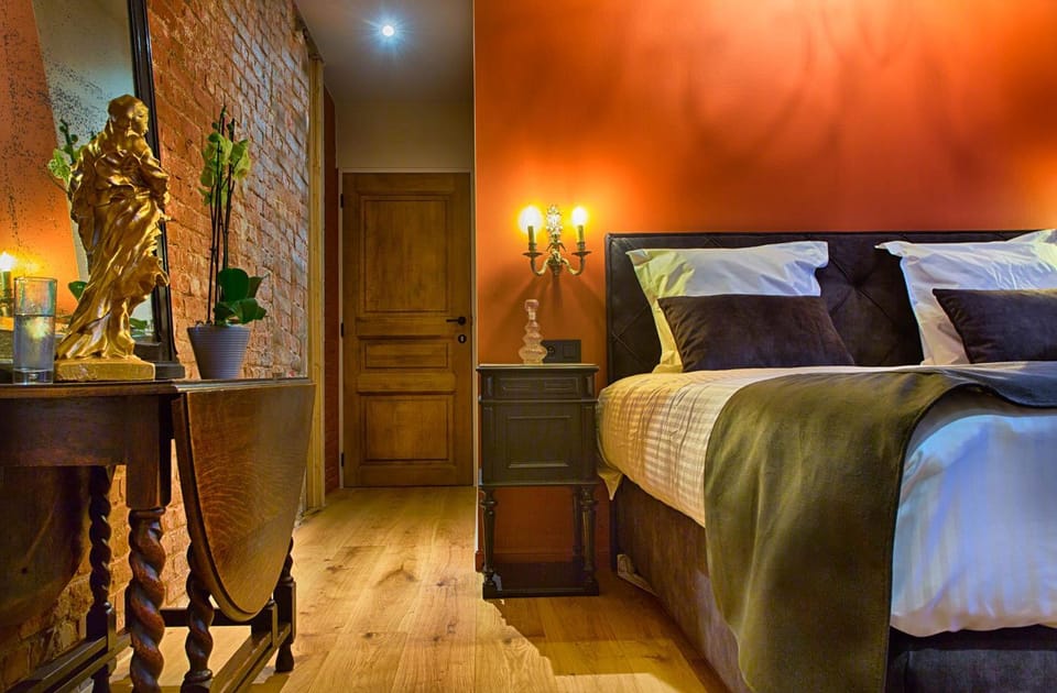 Shower, Toilet, Patio, Bed, Bathroom, TV and multimedia, Coffee/tea facilities, Balcony/Terrace, Kitchen or kitchenette, Food and drinks, Photo of the whole room, Decorative detail, Decorative detail, Bedroom, Food, Breakfast, Continental breakfast, Drinks, Alcoholic drinks, Inner courtyard view, heating, internet, locker, minibar, oven, toaster, towels, wardrobe, wedding, wedding, elevator