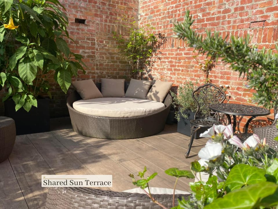 Spring, Summer, Game Room, View (from property/room), Balcony/Terrace, sunbed