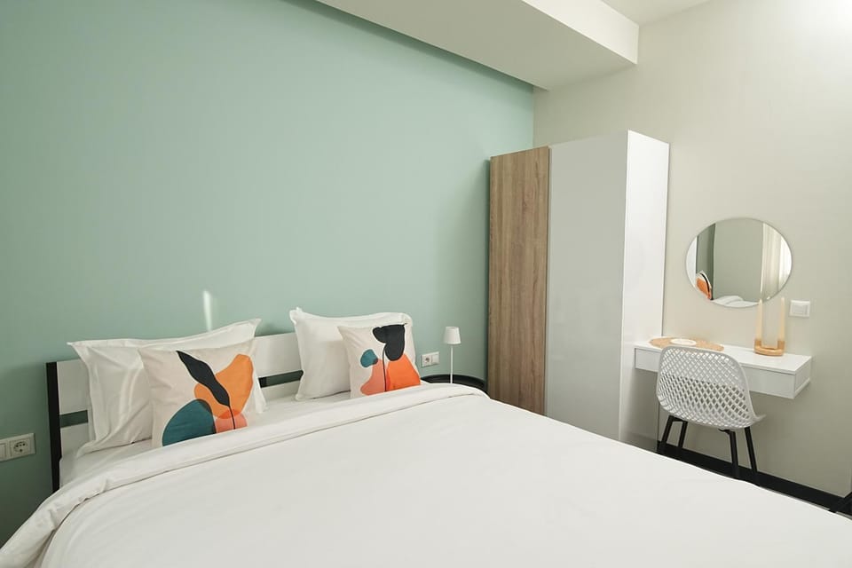 Bed, Photo of the whole room, Bedroom, wardrobe