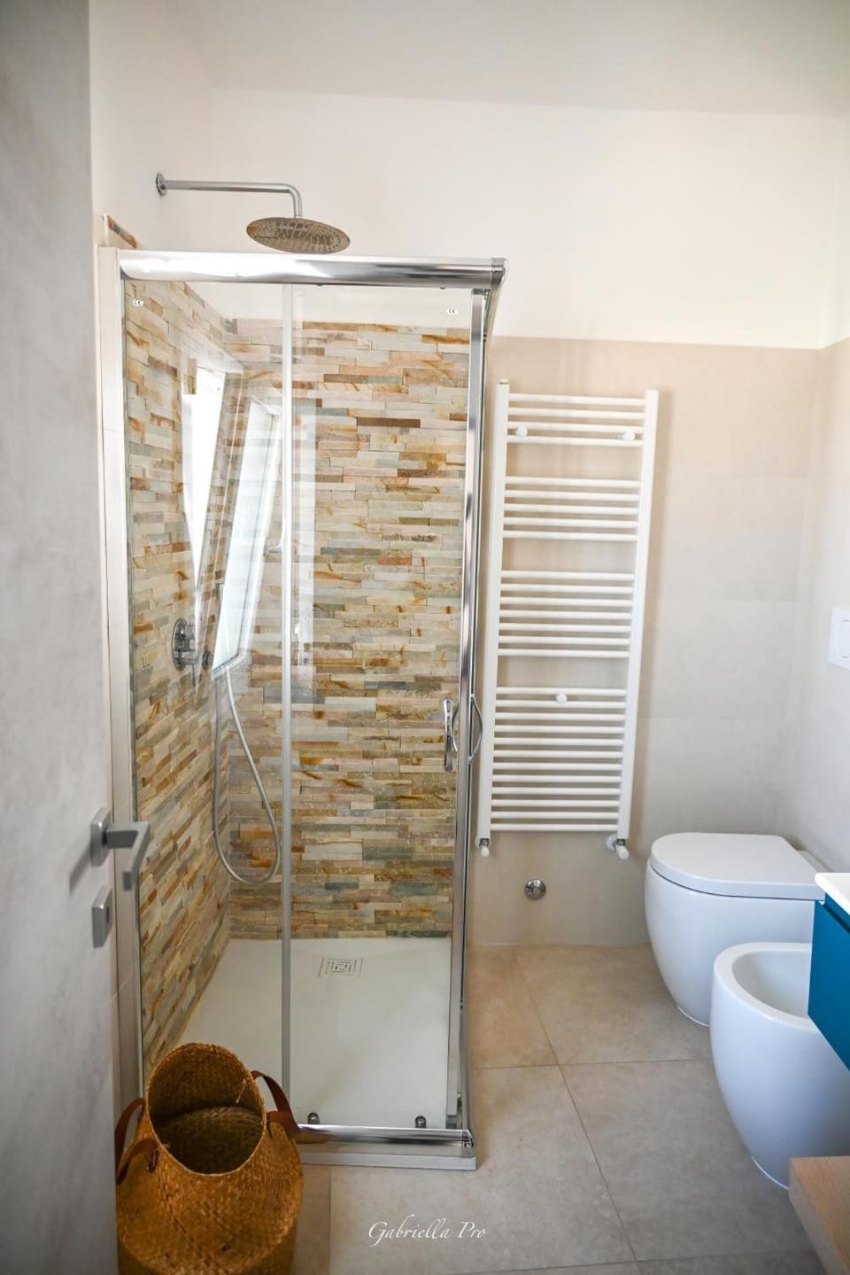 Bathroom, Living room
