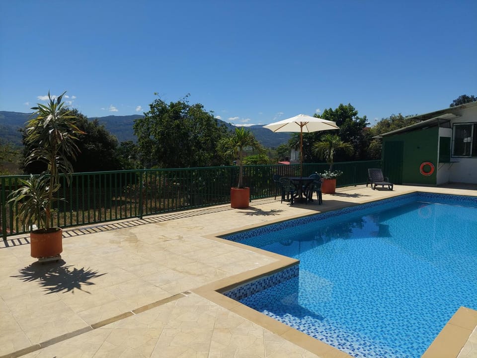 Mountain view, Swimming pool