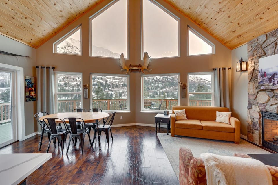 Stunning Alaskan Getaway w/ River & Mtn Views House in Anchorage