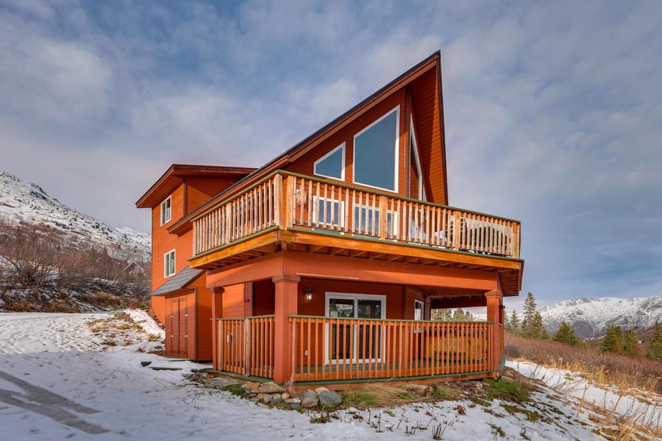 Stunning Alaskan Getaway w/ River & Mtn Views House in Anchorage
