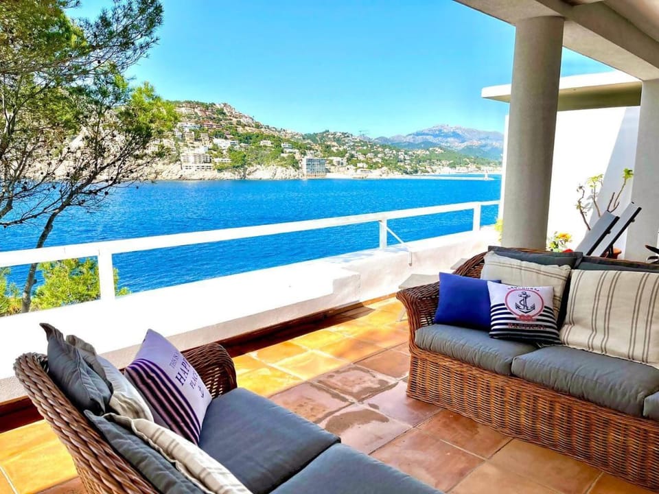 Villa Vistas Dragonera by Mallorca Infinity House in Serra de Tramuntana
