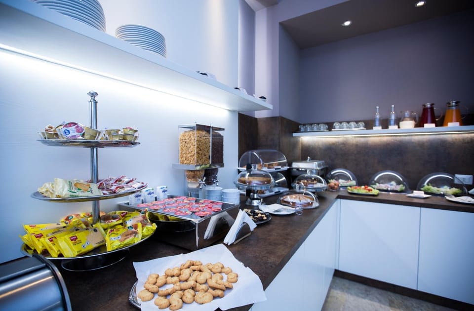 Buffet breakfast
