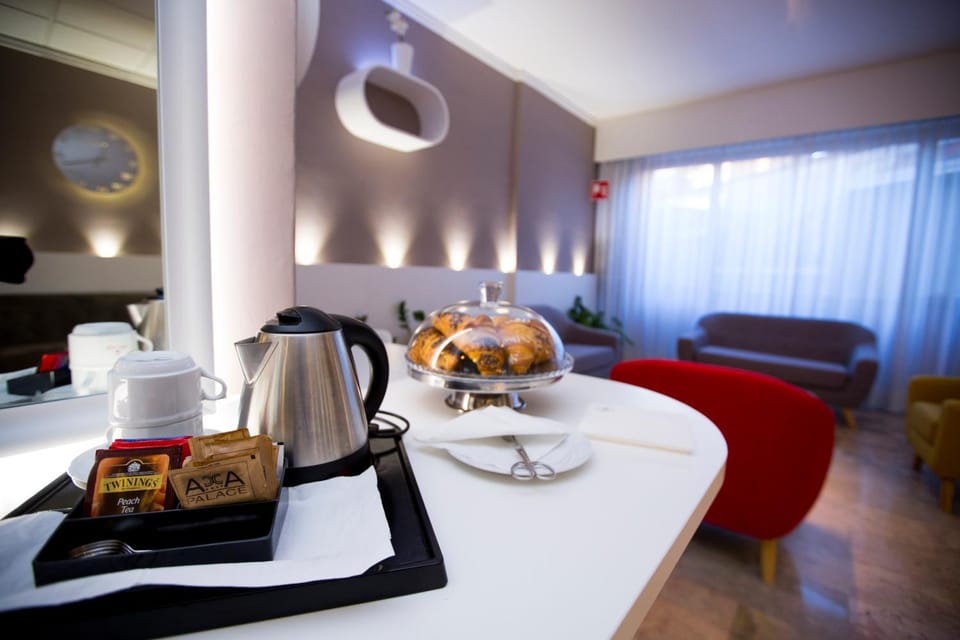Coffee/tea facilities