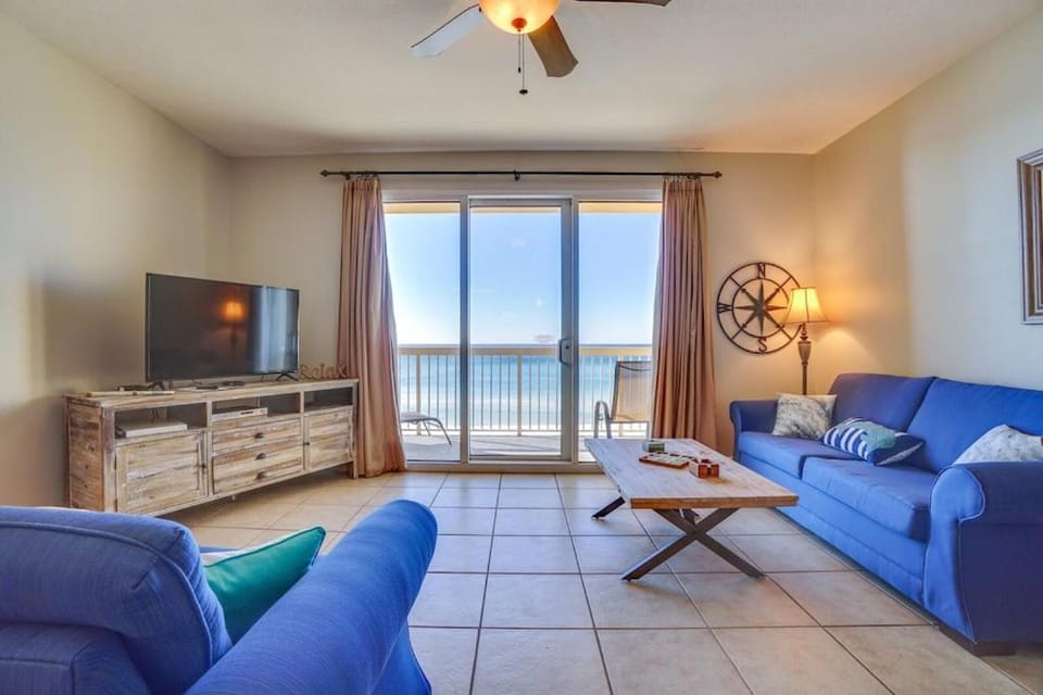 Direct gulf front 4th floor king master, Wi-Fi 50 Mbps Apartment in Panama City Beach