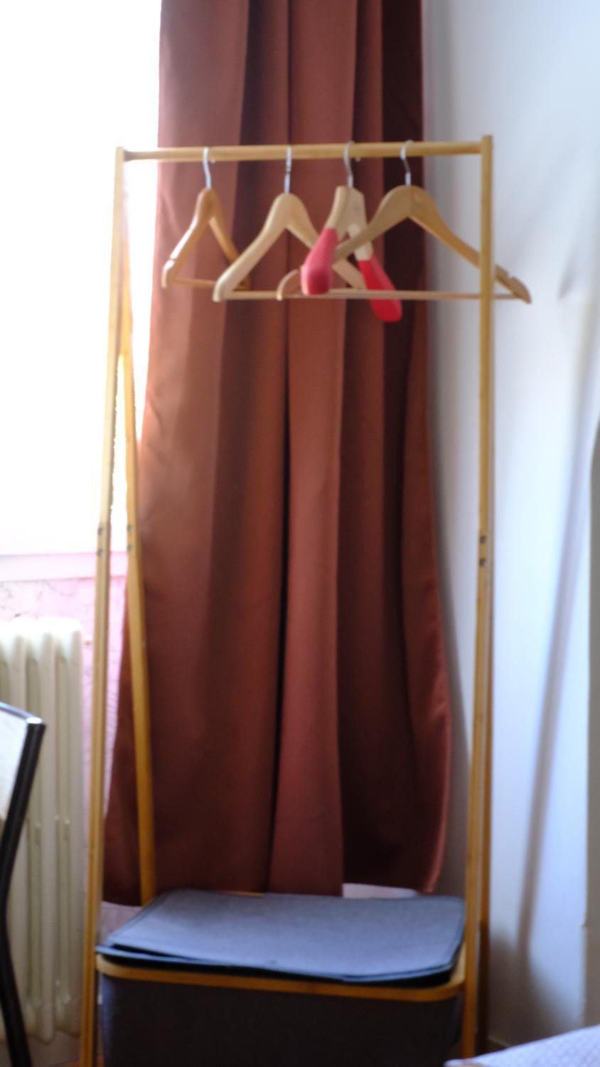 chambre chez particulier avec SDB et étage indépendant proche ARENA Vacation rental in Brest