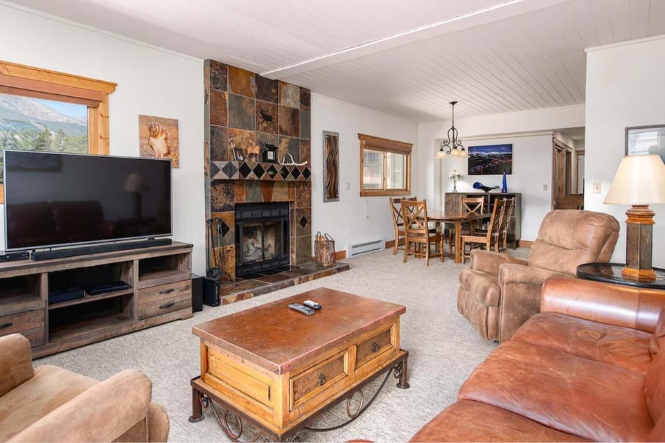Village Antero Quicksilver SuperChair Condo: Ski In/Out, Great Views Apartment in Breckenridge