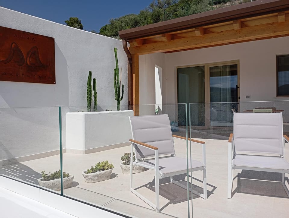 Patio, Day, View (from property/room), Balcony/Terrace, sunbed