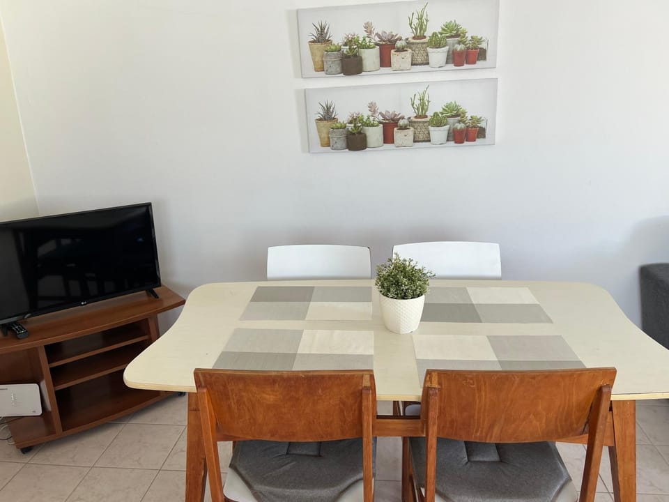 TV and multimedia, Dining area