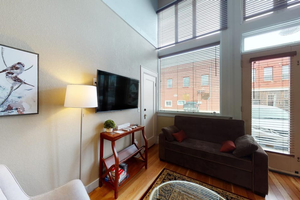 The Loft Downtown Hotel in Joseph