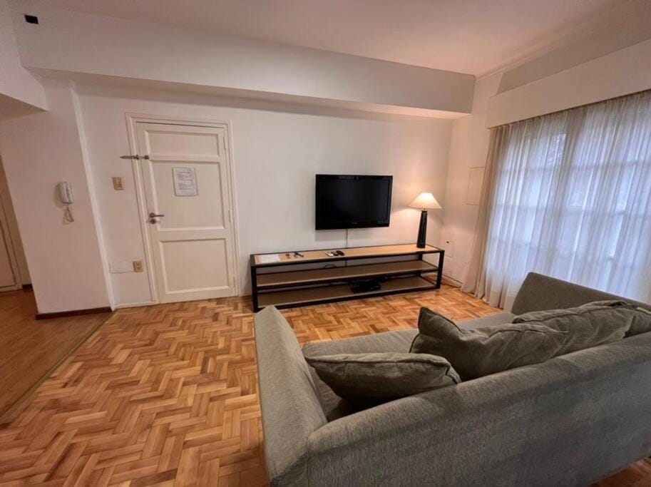 HERMOSO DEPARTAMENTO EN EDIFICIO MENDOZA CENTRO Apartment in Mendoza