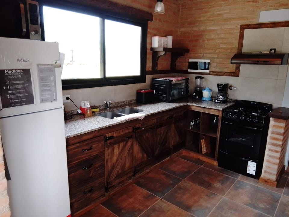 Kitchen or kitchenette, minibar, pet friendly, toaster