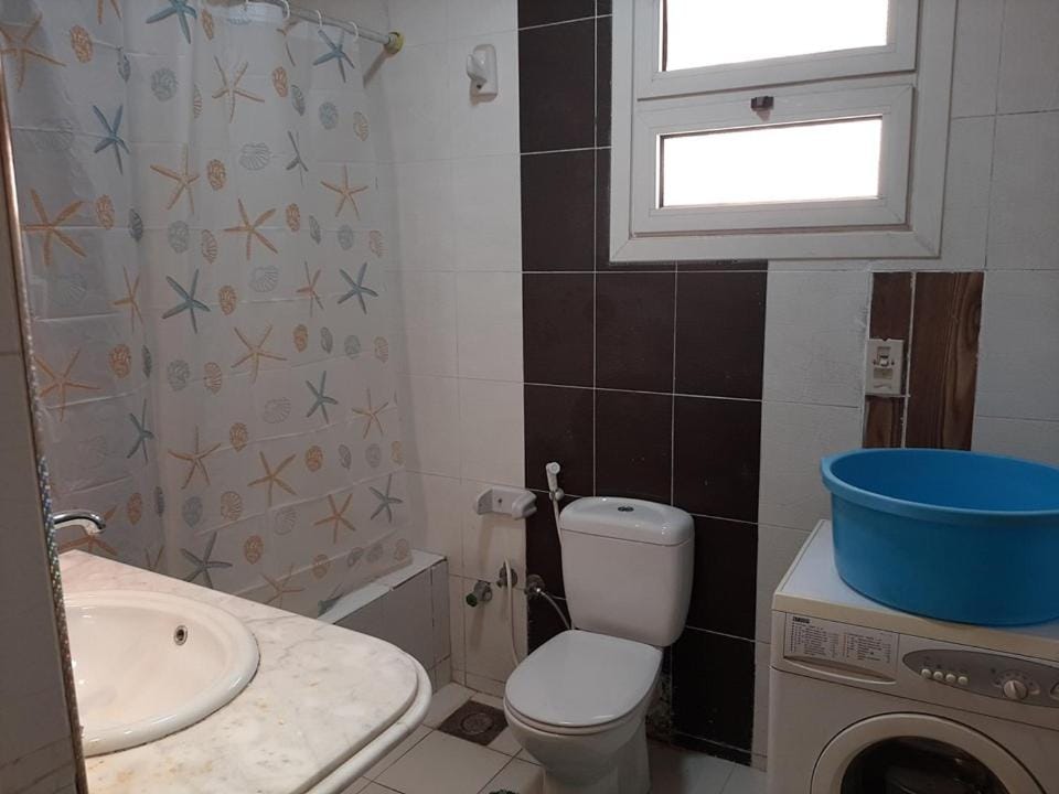 Bathroom, washing machine
