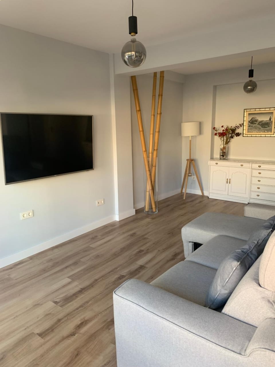 Communal lounge/ TV room