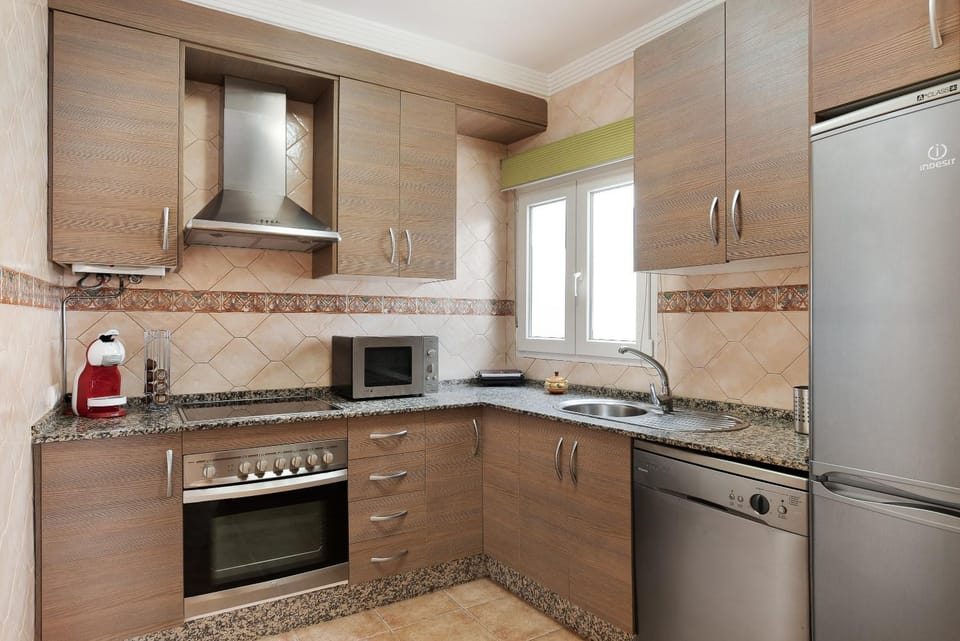 Kitchen or kitchenette, Living room