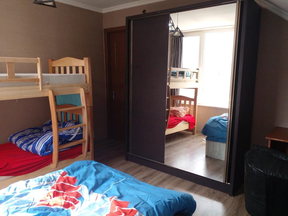 bunk bed