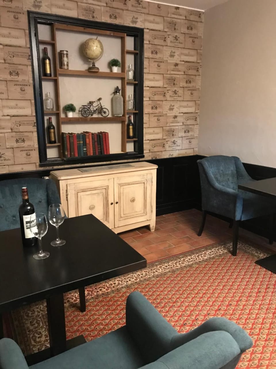 Lounge or bar, Seating area