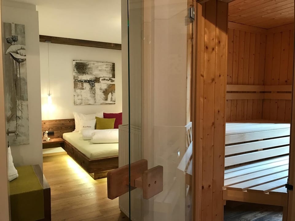 Bed, Sauna, Photo of the whole room, Bedroom