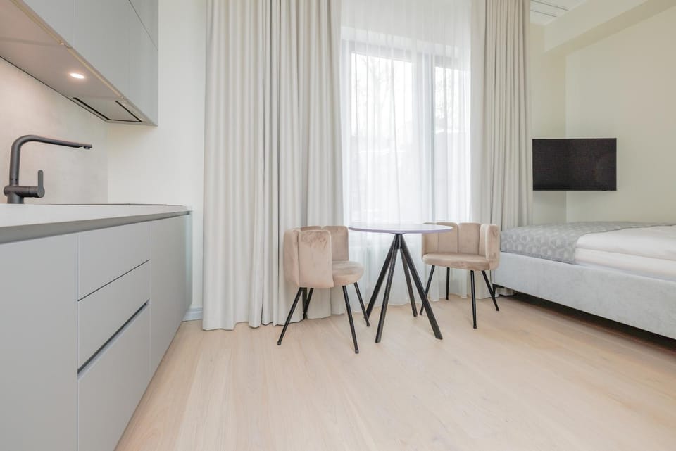 TV and multimedia, Kitchen or kitchenette, Dining area
