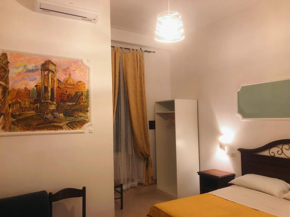 Bed, Photo of the whole room, Bedroom, air conditioner