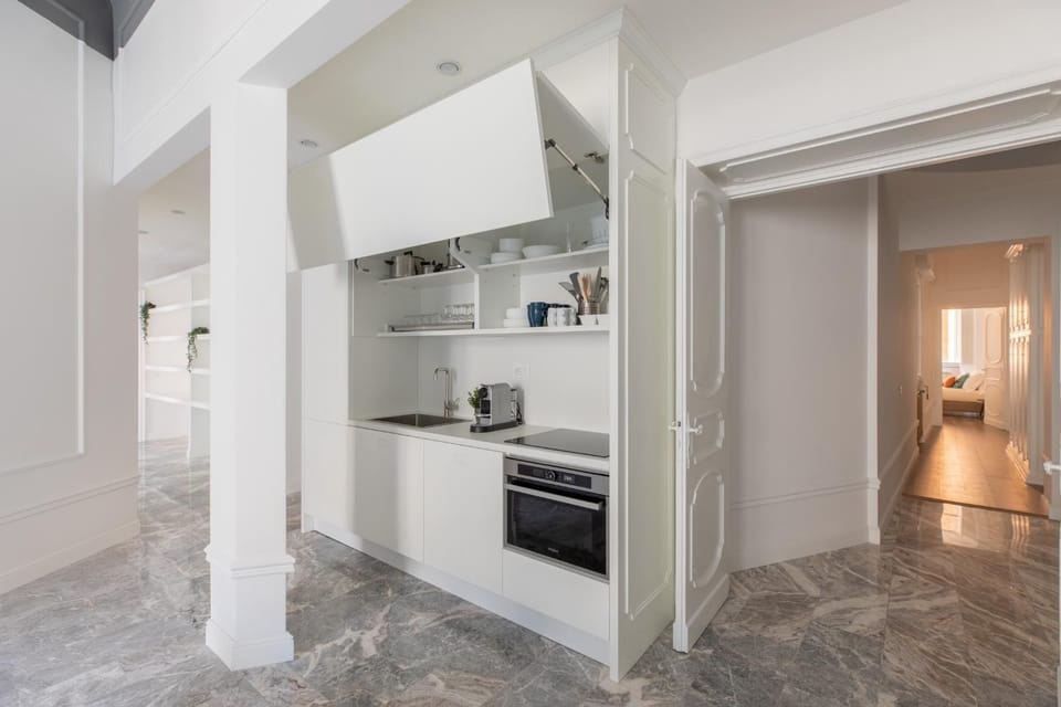 Kitchen or kitchenette