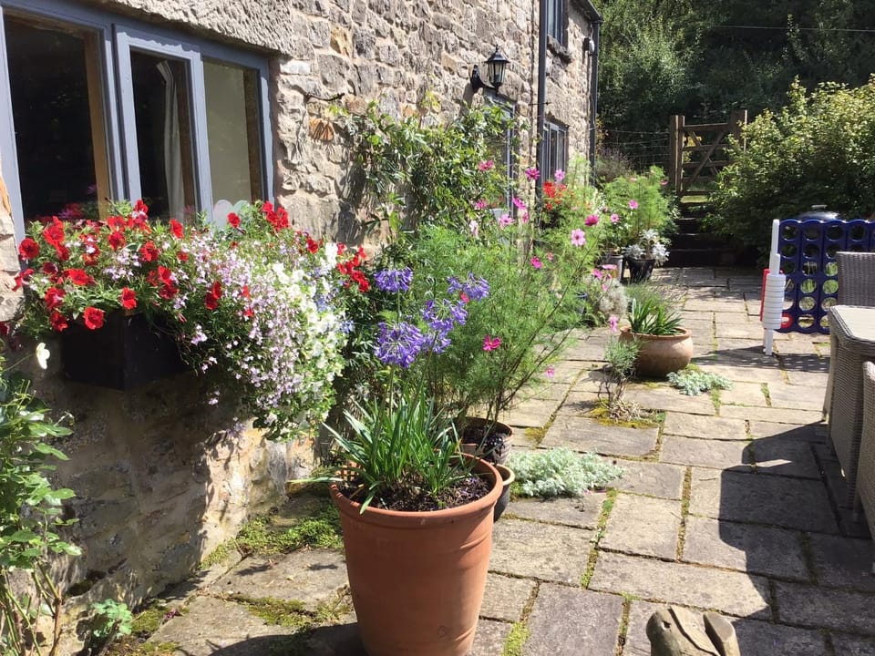 Lee house farm holiday cottage with possible use of hot tub ninety pounds a session House in Staffordshire Moorlands District