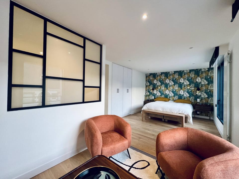 Photo of the whole room