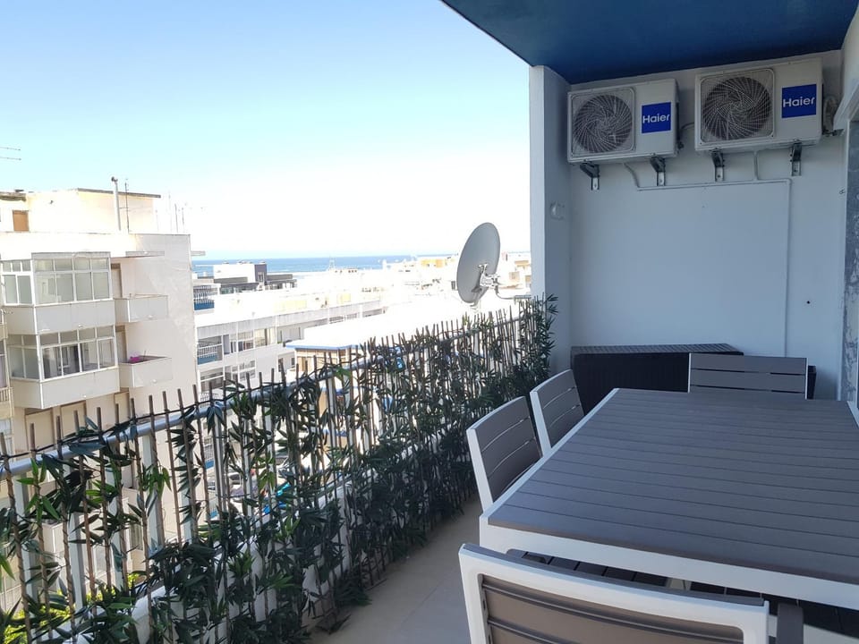 Balcony/Terrace, Sea view, Street view