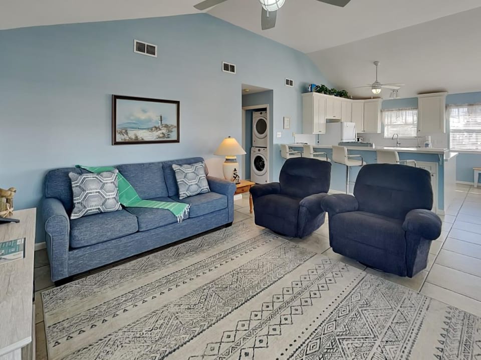 Kitchen or kitchenette, Living room, Seating area, furniture, laundry, washing machine