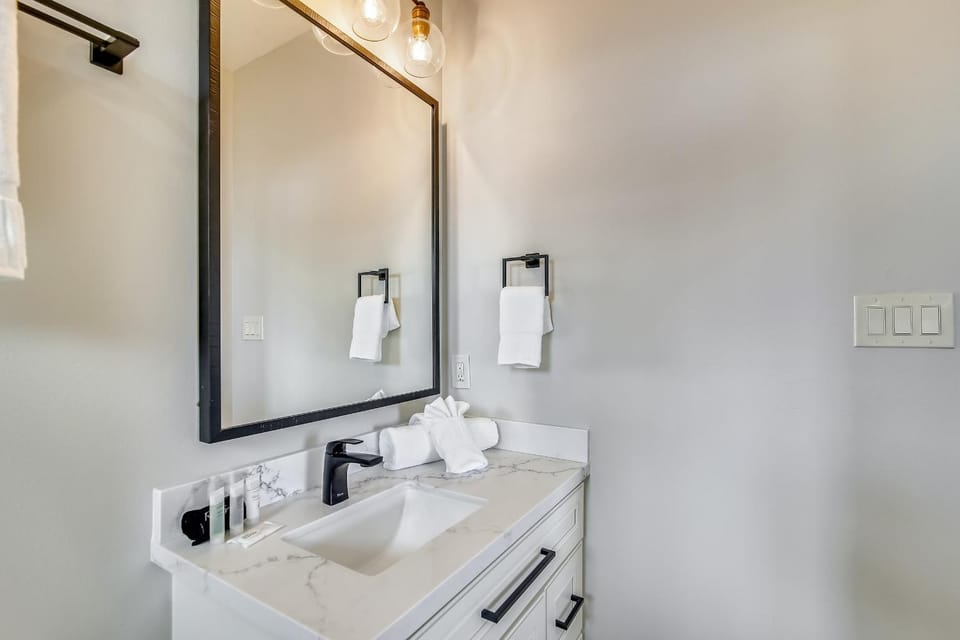 The Good Life House in Jamaica Beach