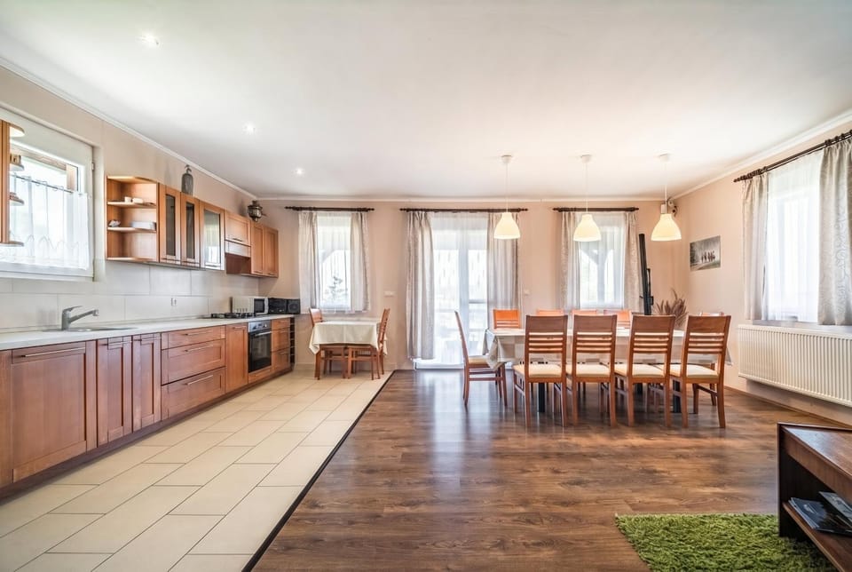 Communal lounge/ TV room, Dining area, Meals, Meals, kitchen, kitchen