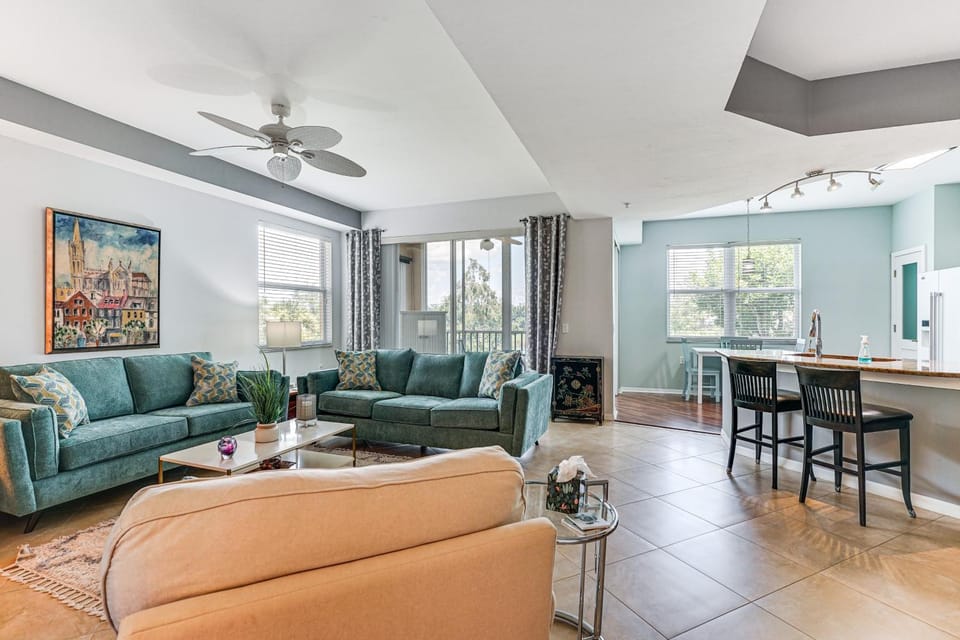 Fort Myers Condo in Country Club w/ Pool & Tennis House in Lee County