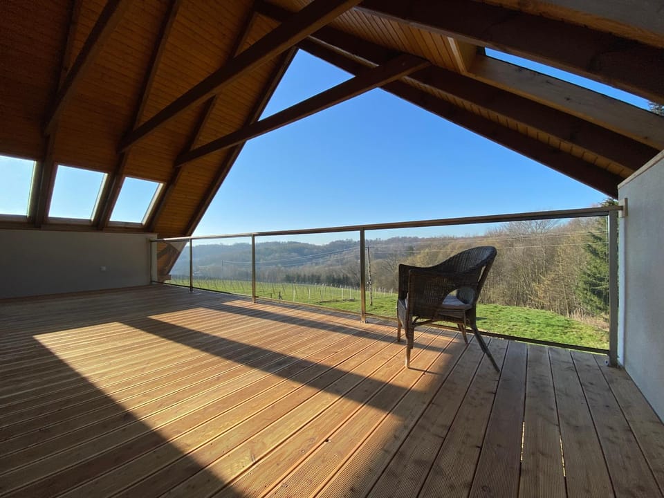 View (from property/room), Balcony/Terrace
