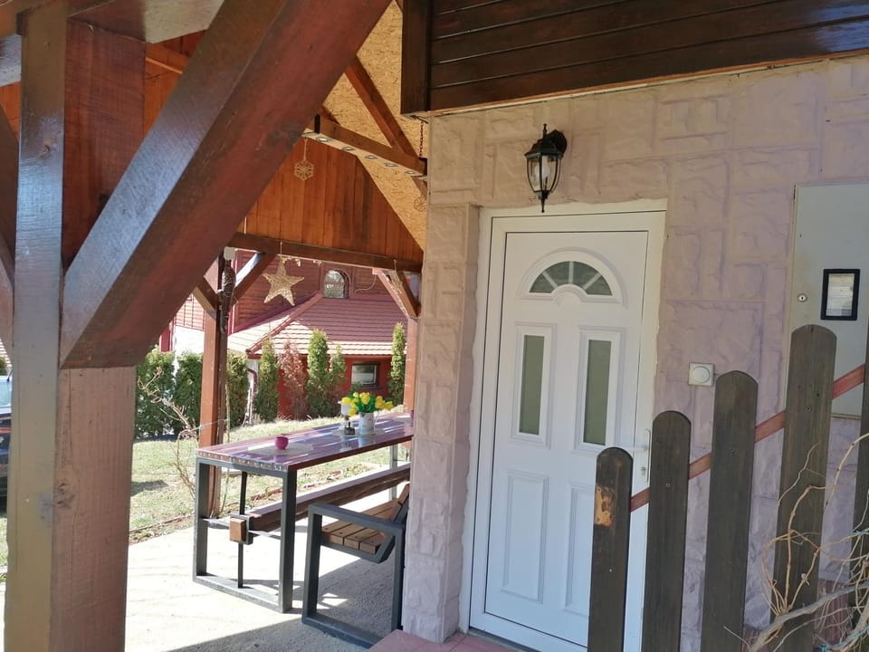 Patio, Balcony/Terrace