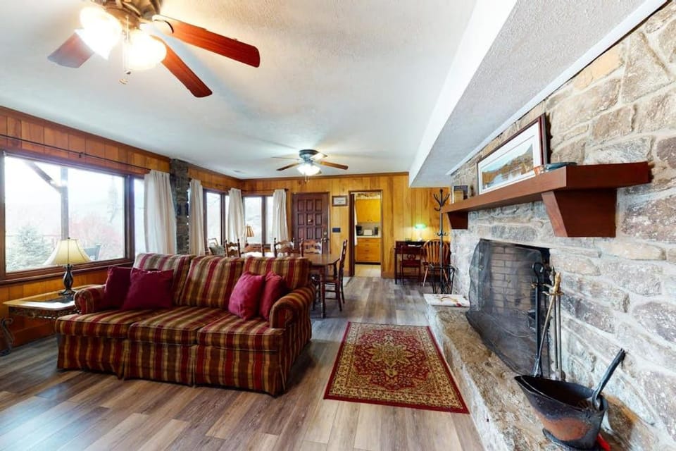 Morris Villa Lower House in Lake Junaluska