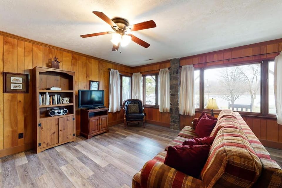 Morris Villa Lower House in Lake Junaluska