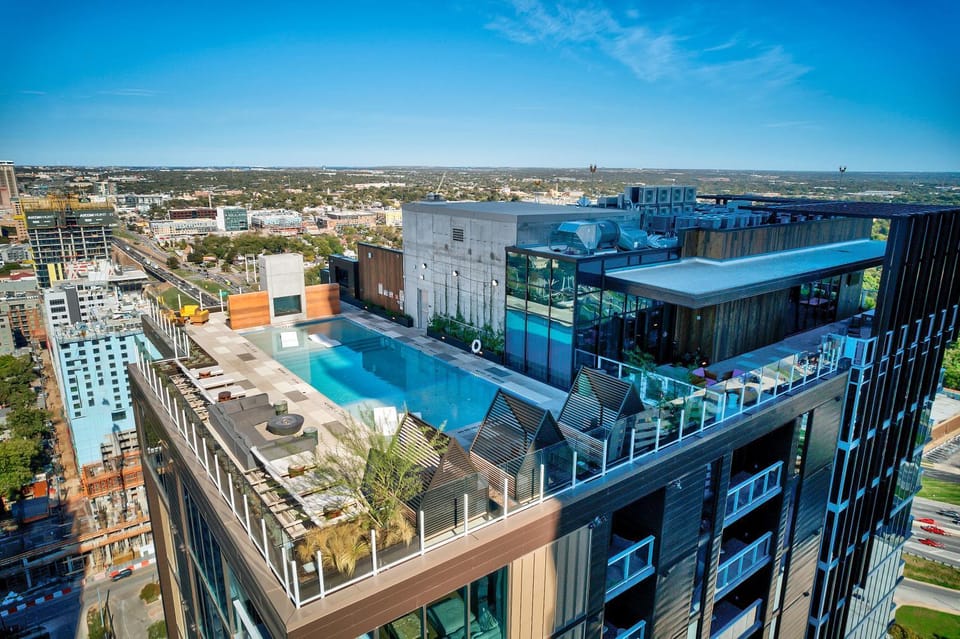 Bird's eye view, Swimming pool