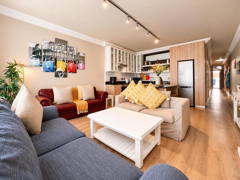 Living room, kitchen