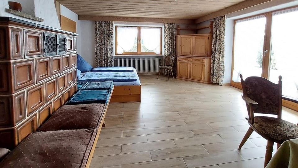 Ferienwohnung Nr 1, Lechbruck-Gründl, Allgäu Apartment in Bavaria