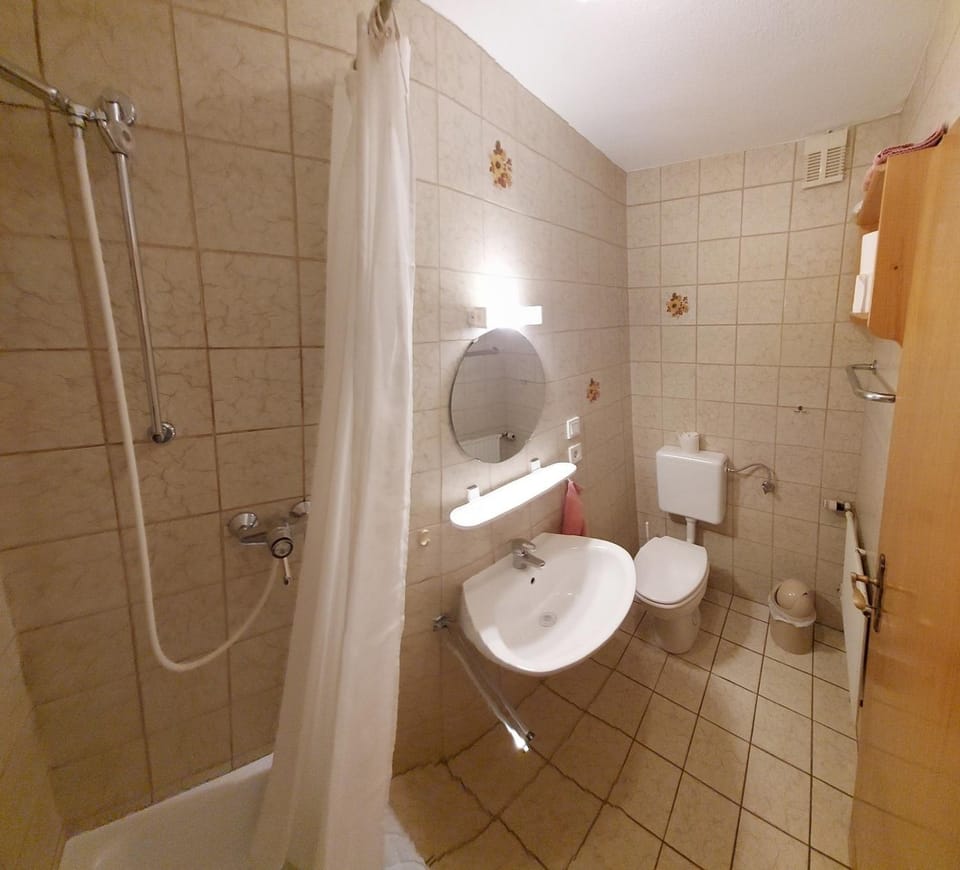 Ferienwohnung Nr 2, Lechbruck-Gründl, Allgäu Apartment in Bavaria