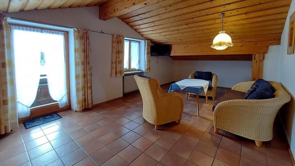 Ferienwohnung Nr 4, Lechbruck-Gründl, Allgäu Apartment in Bavaria