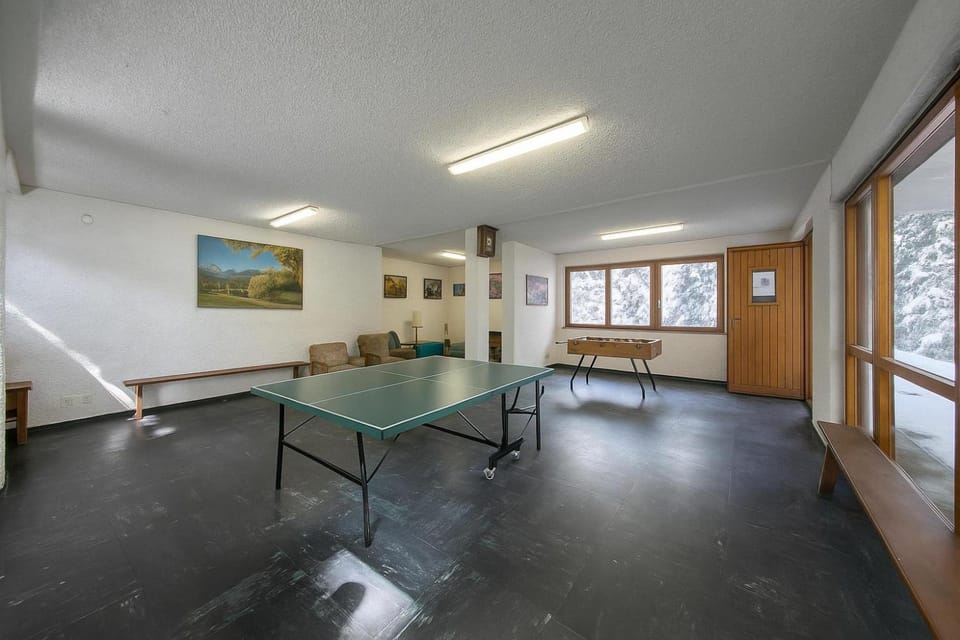 Table tennis
